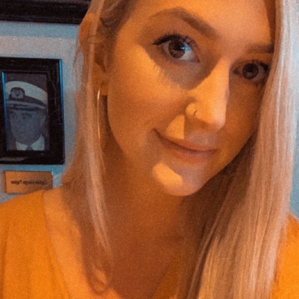 Meet your Posher, Sloane